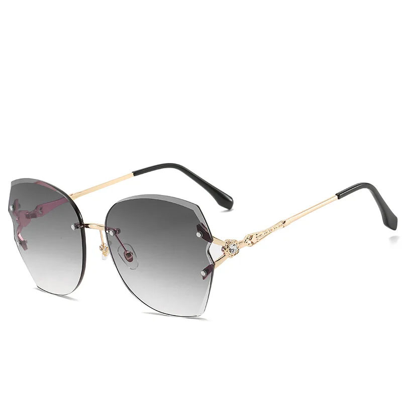 

Custom Luxury Big Square Fashion Gradient Women Diamond Cut Rimless 2021 Sunglasses, 7 colors