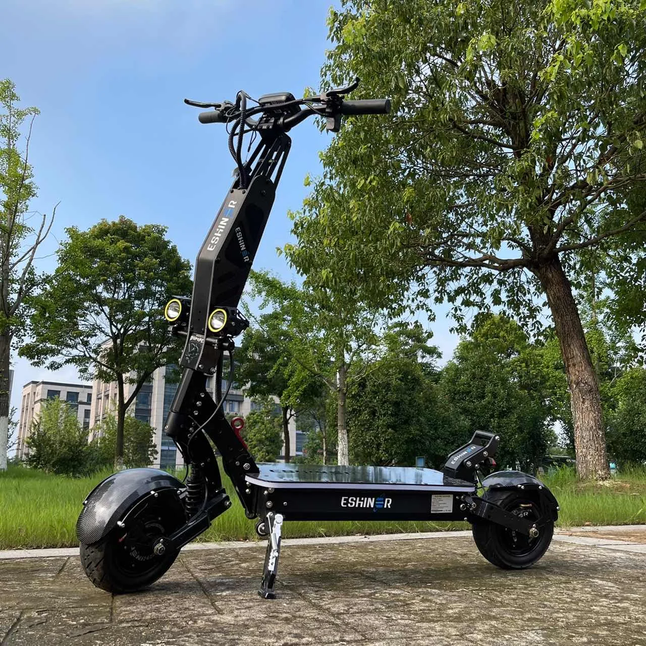 

Factory Wholesale Escooter 72v 8000w fast speed 120kmh Electr Scooter 11inch Adults Electric Scooter with battery