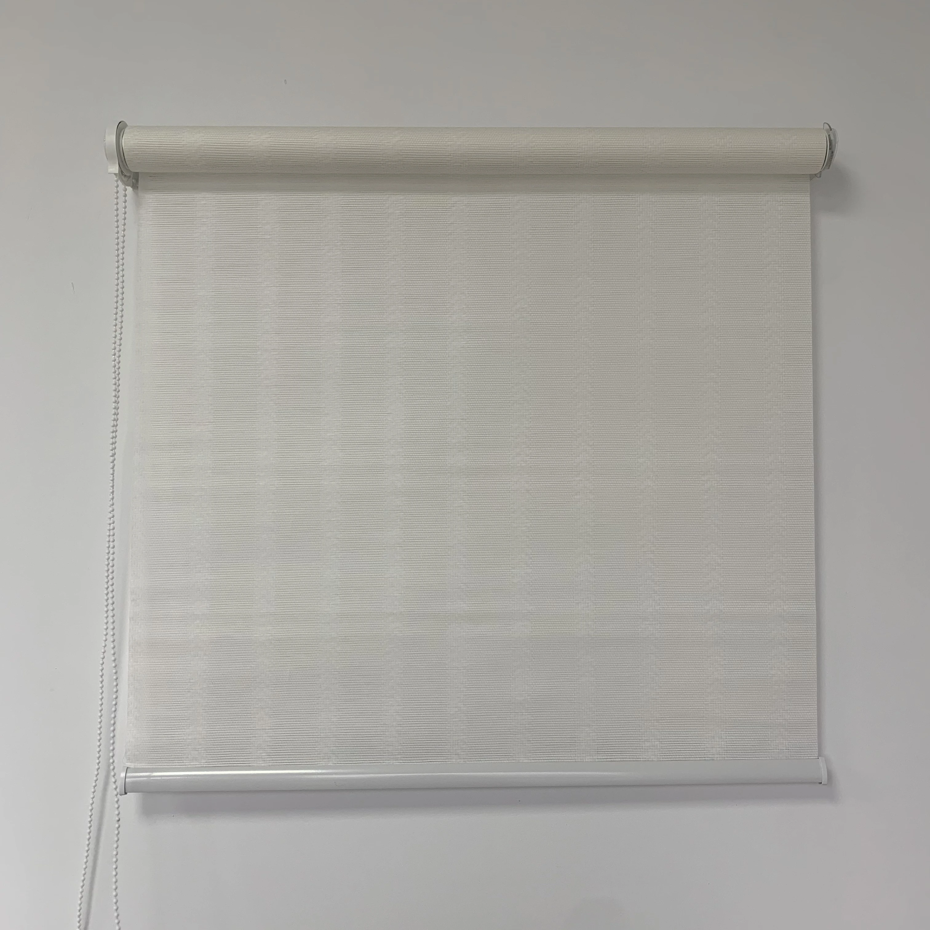 

2021 Ready Made Blackout Roller Blind Fabric Customize Set French Window Bead Horizontal Style Pattern, Customized color