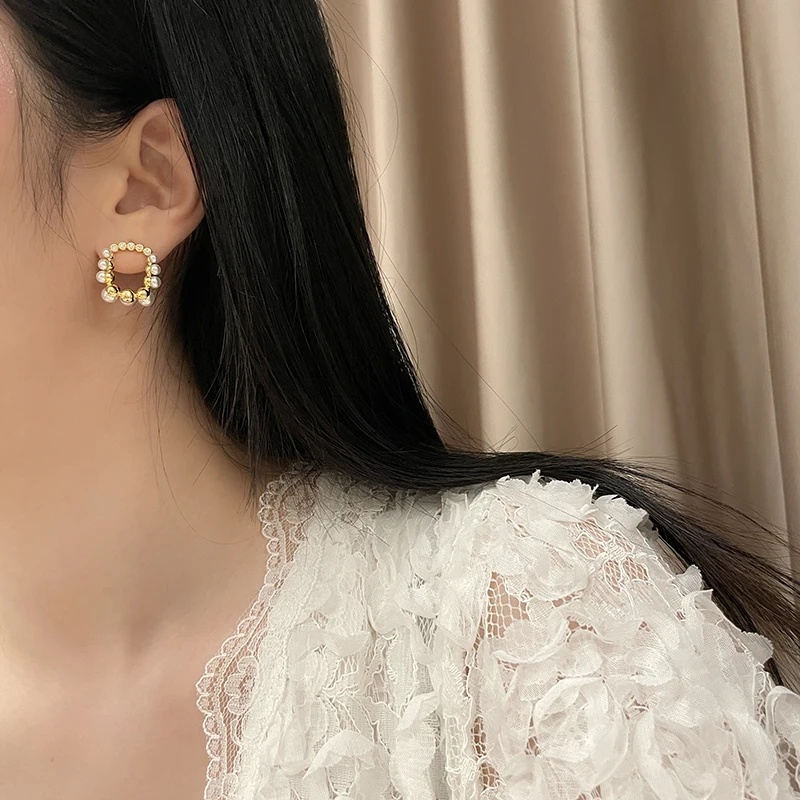 

Vershal C-46 High Quality 18k Gold Plated Vintage Pearl Beads Square Stud Earrings For Women