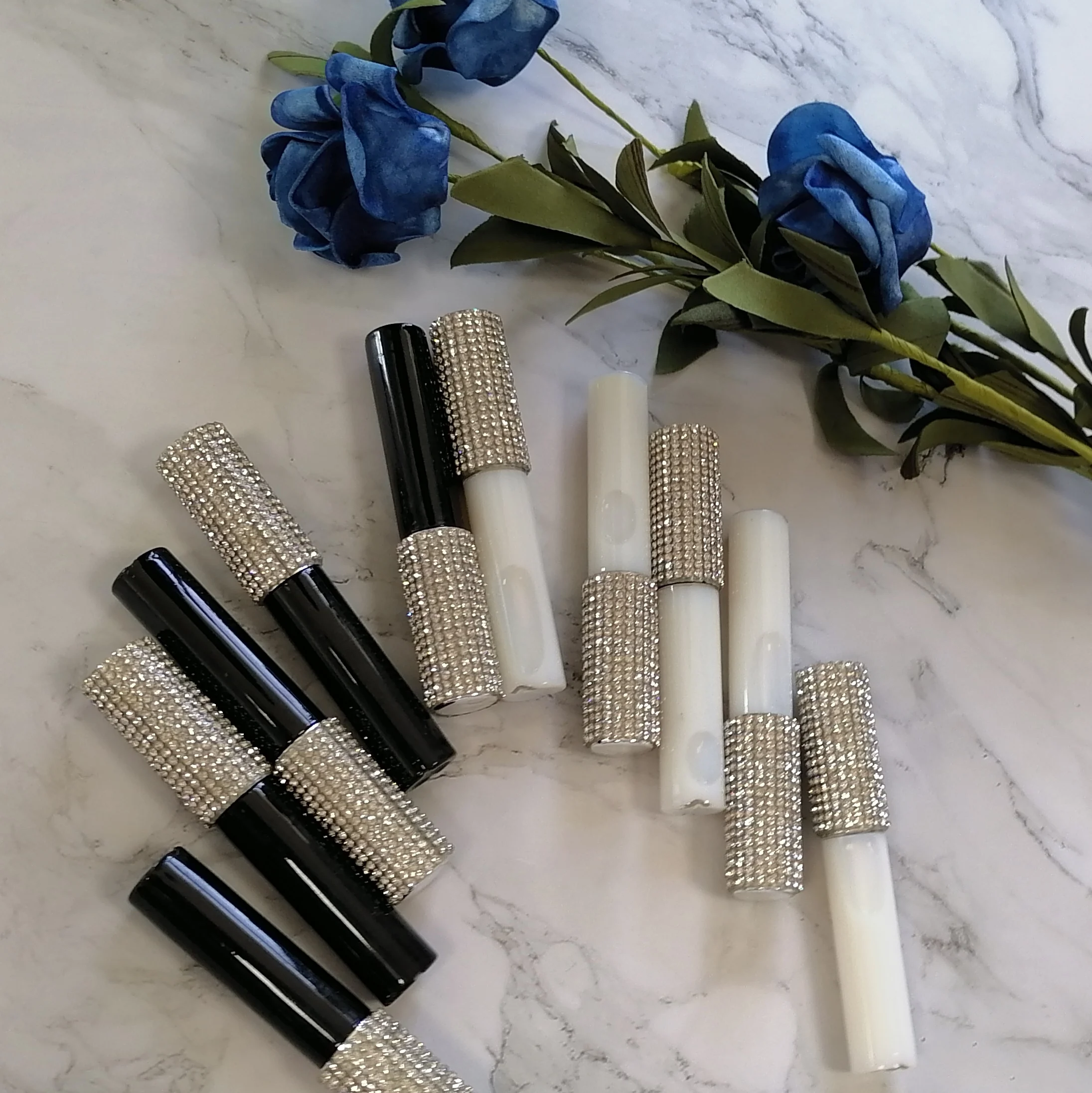 

Latex free small lash glue rhinestone top 5ml tube 3d mink strip lashes wholesale, Balck. clear