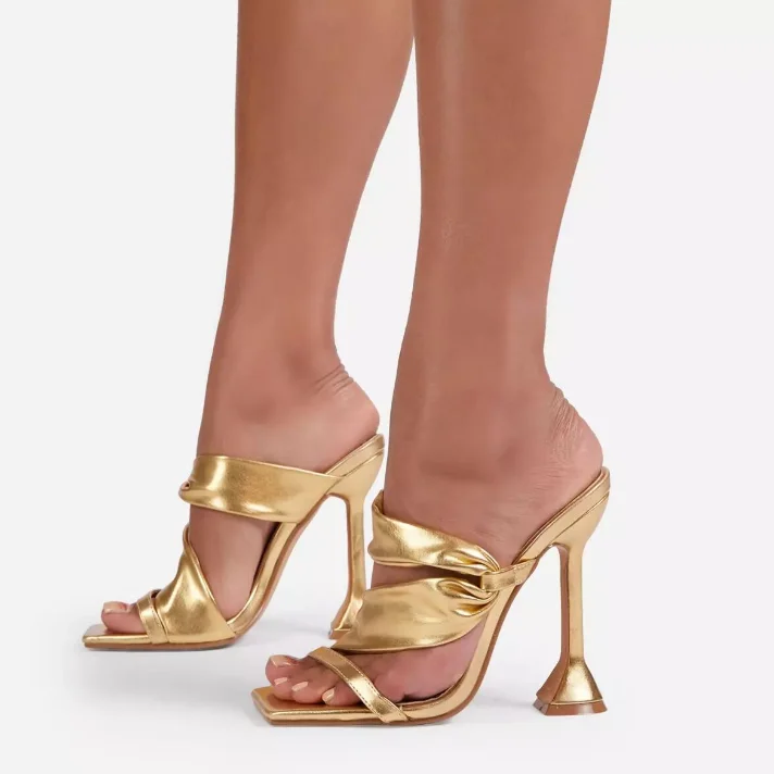 

New brown square toe high heeled sandals for women in summer