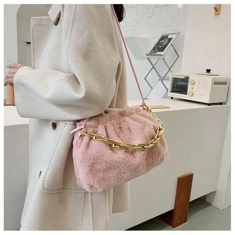 

2021 Luxury Ruched Shoulder Party Women Hangbag With Chain Plush Purse Designer Crossbody Cloud Bag Messenger Bags, 4 colors