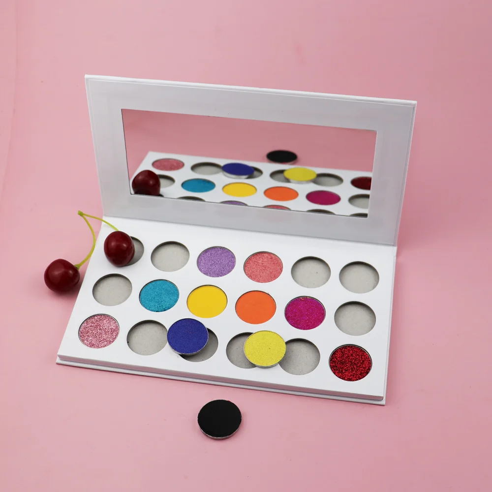 

Wholesale empty cosmetic 18 color eyeshadow palette makeup eye shadow pallet