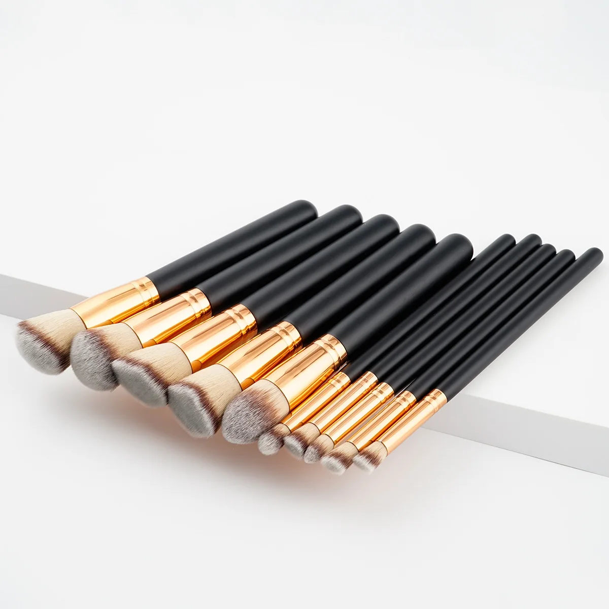 

High quality 2020 10pieces beauty makeup brush set custom logo