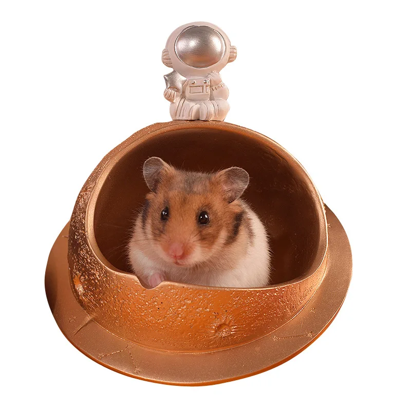 

HY 2021 Explosive Pet Products Space-shaped Small Animal Nest Cute Pets Relieving Heat Sleeping Cage Pet Room Bed Hamster House