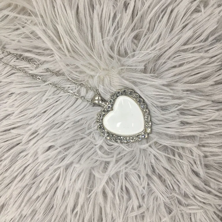 

Rubysub SL-30 Ready To Ship New Arrival DIY Crystal Necklace Sublimation Blanks Heart Shape Jewelry Necklace, Silver/gold