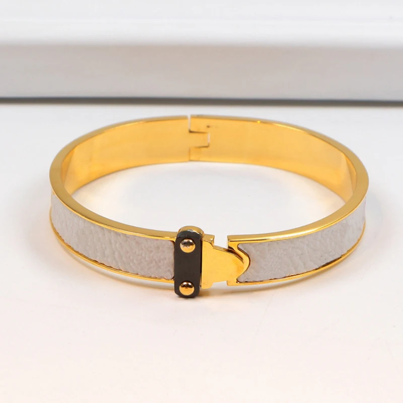

3 Colors Fashion Leather 316L Stainless Steel Titanium Jewelry Charm Bracelet Women