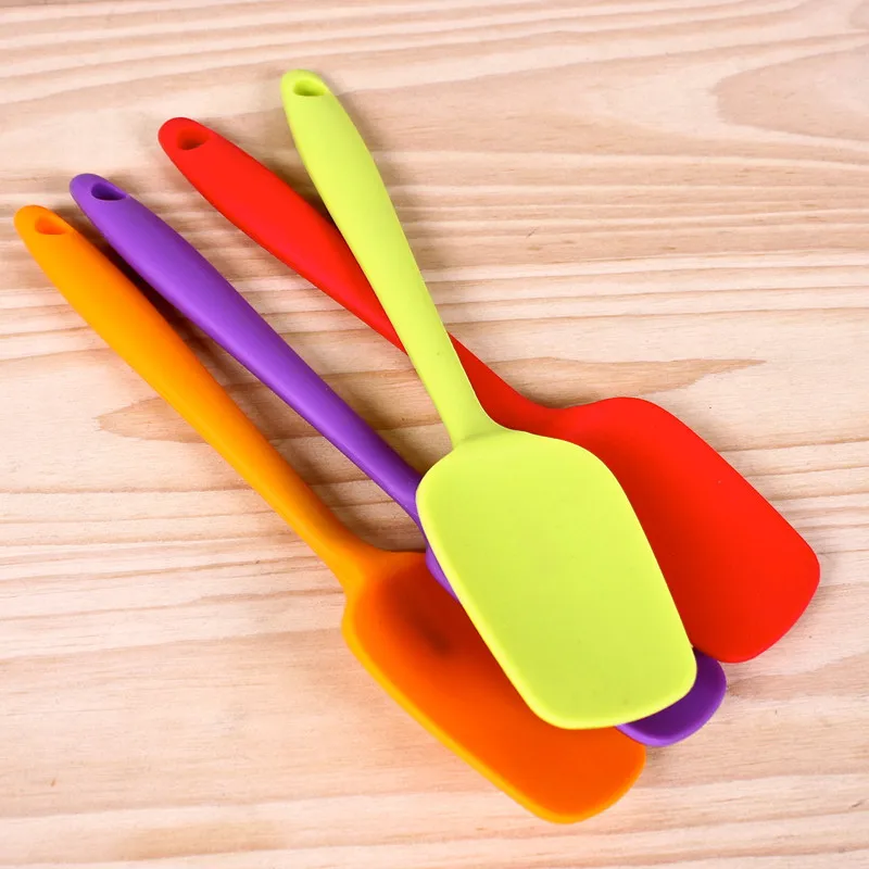 

Baking Tools One Small All-inclusive Silicone Scraping Shovel Seamless Food Grade High Temperature Resistance, Colorful