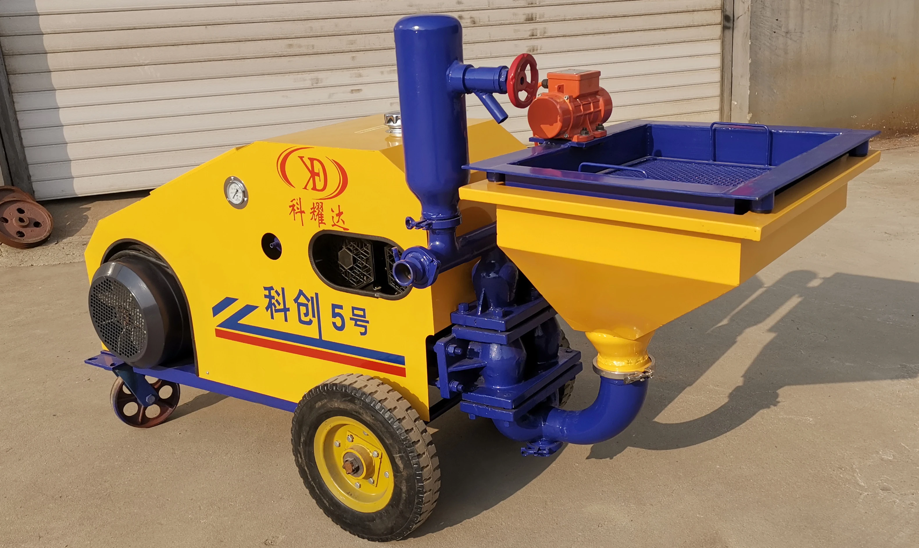 Mortar spraying machine 3.jpg