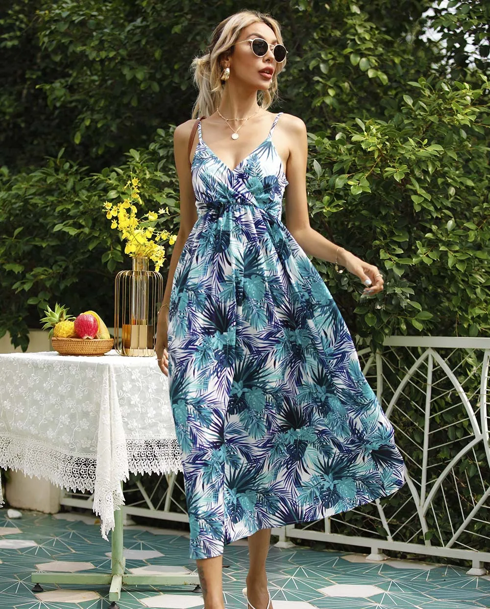 

Summer 2022 Women's Elegant Print Sling V-Neck Dress Casual Vacation Bohemian Long Dress