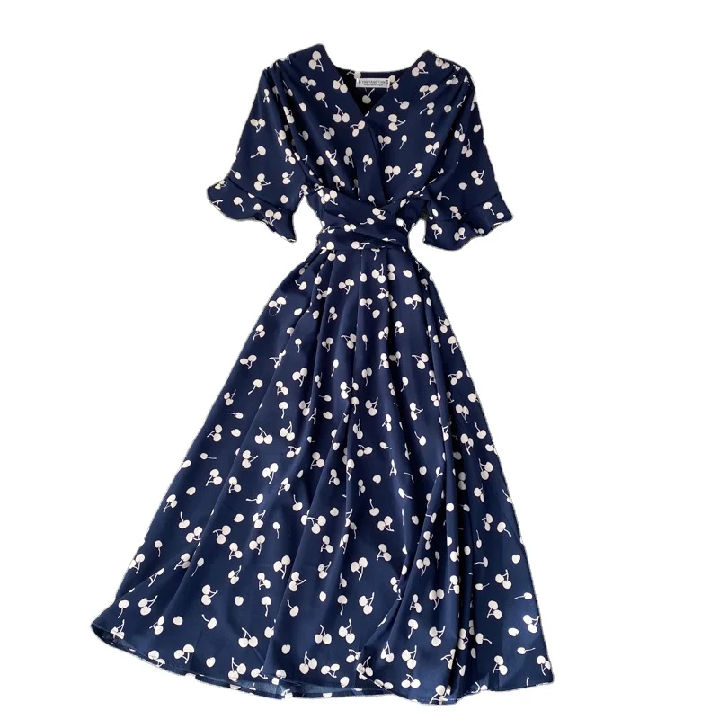 

Love pattern V-neck short-sleeved waist goddess temperament knee-length swing dress