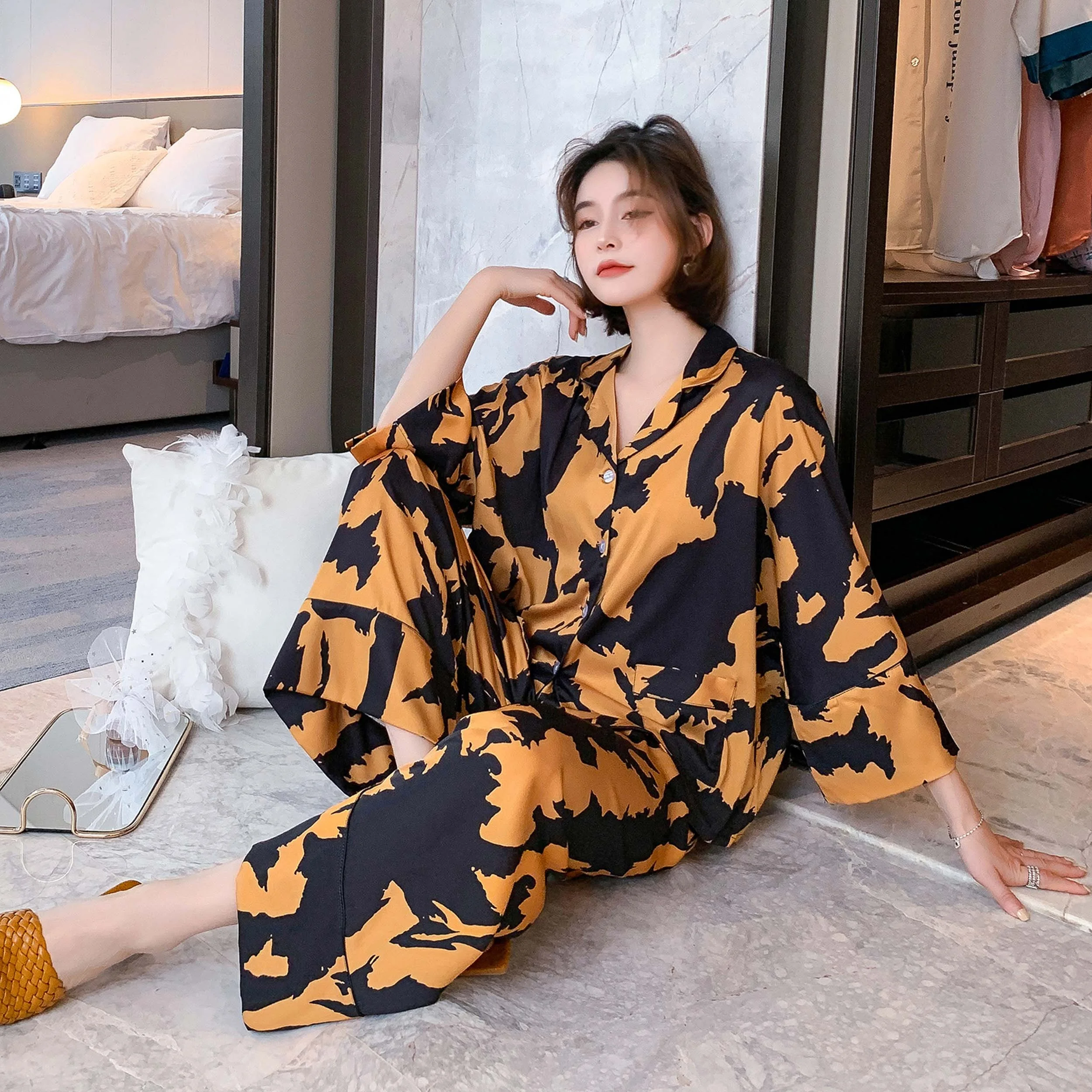 

New arrivals luxury silk satin Pajamas wholesale Pajama Sleepwear for women plus size summer nightwear