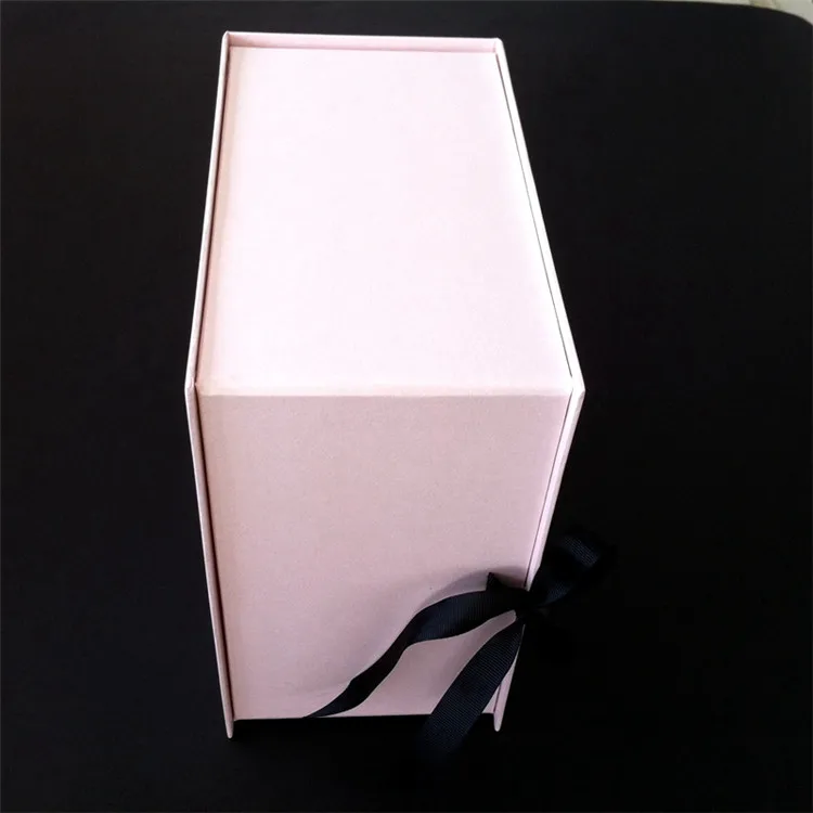 
Elegant Design Corrugated Packaging Box Custom Logo with Ribbon Magnetic Closure Gift Box for Weeding Dress Clothing Shoes 