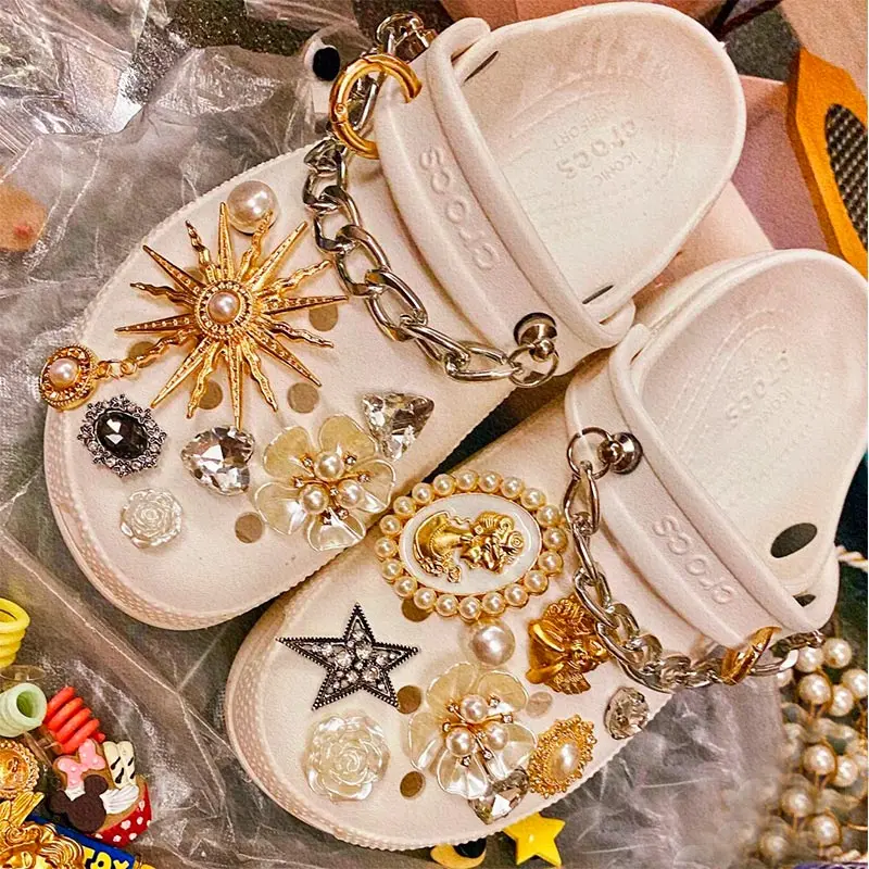 

Luxury Croc Charms Designer Vintage Shiny Golden Clogs Shoes Charms for Crocs Women Gold Shoes Accessories High Quality Bling