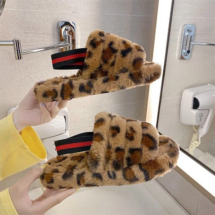 

Custom luxury outdoor cute women slippers closed toe fluffy fur platform slippers for women