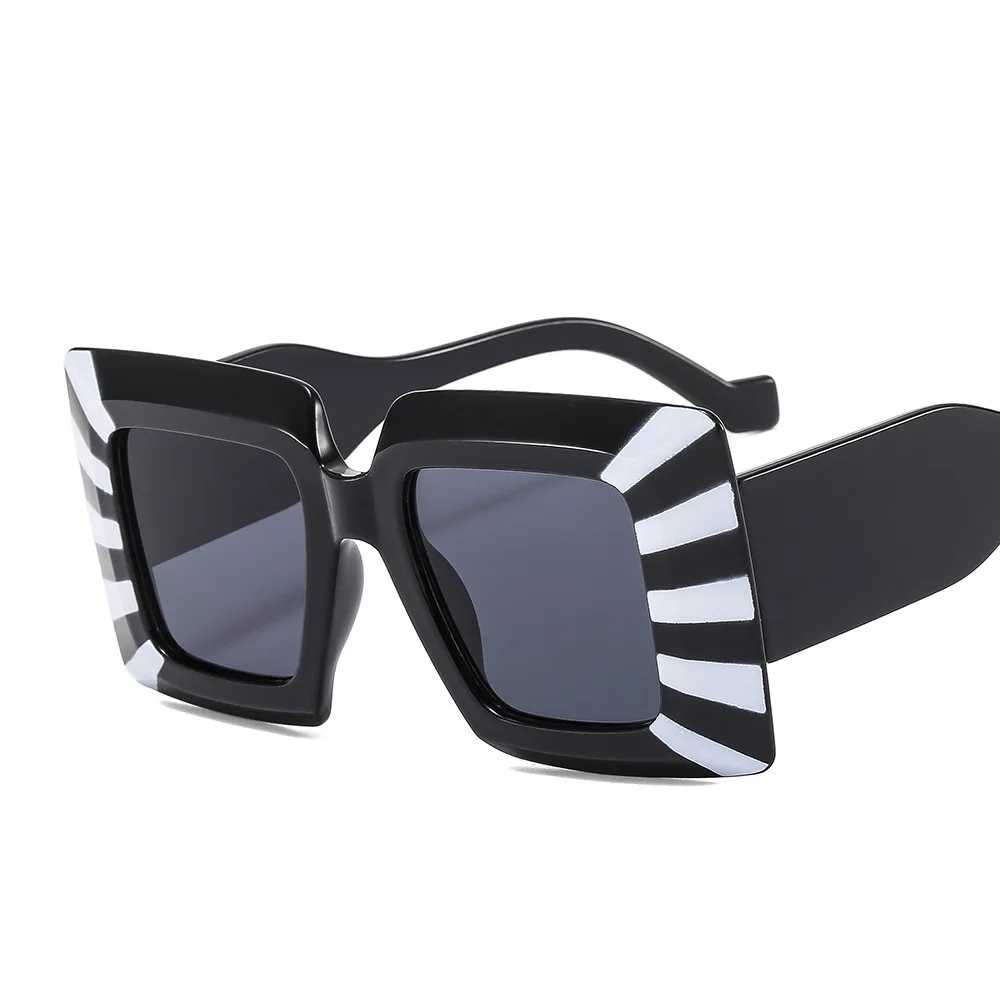 2024 High Quality Women Custom Logo Fashion Wholesale China Luxury Oversized Sunglasses Trendy Square Sunglasses
