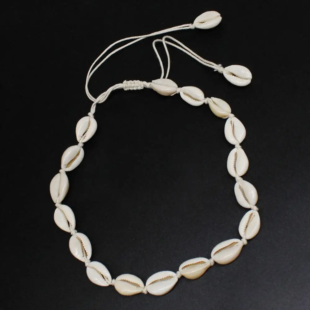 

Custom Wholesale Adjustable White Wax Rope Sea Shell Choker Necklace Natural Cowrie Shell Necklace, Beige