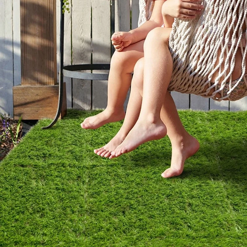 

Easy to install natural good looking artificial grass for home