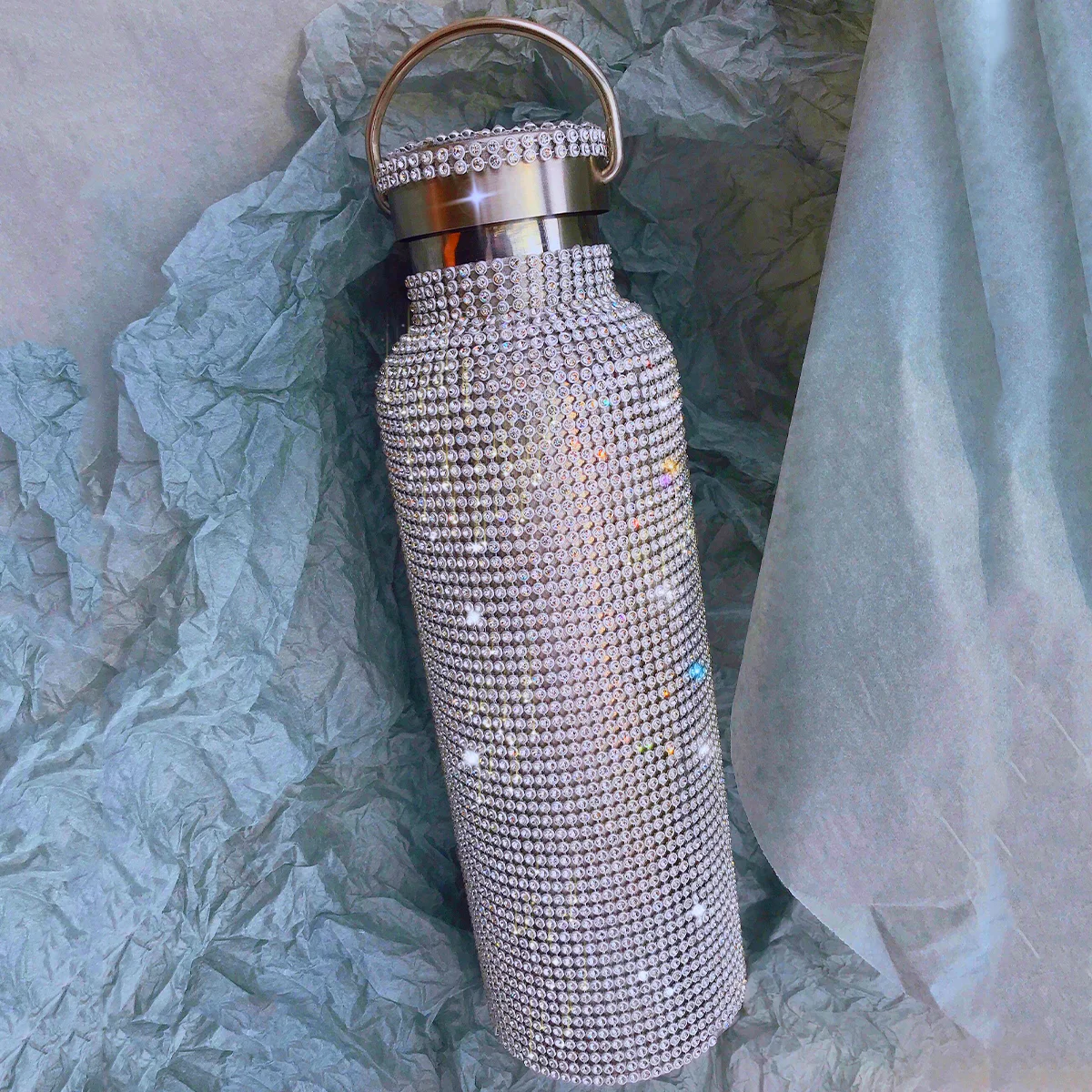 

The best new year gift thermal insulation bling bling rhinestone water bottle with lid, Customized color