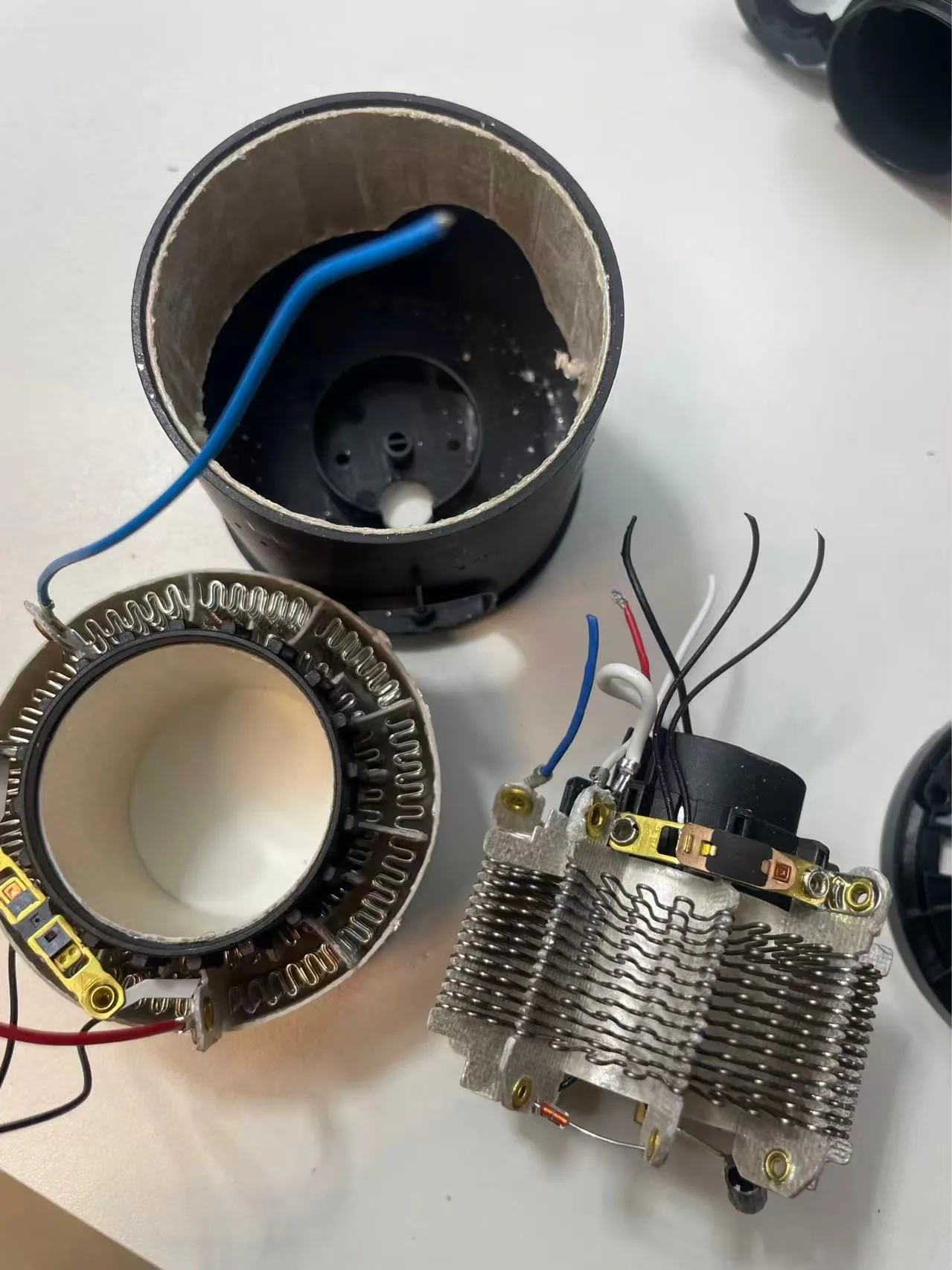 High-speed hair dryer heat dissipation assembly teardown