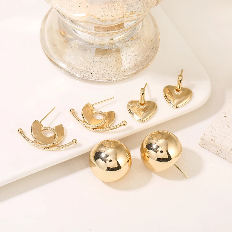 

Popular Korean 14K Gold Plated Geometric Statement Women Stud Earrings