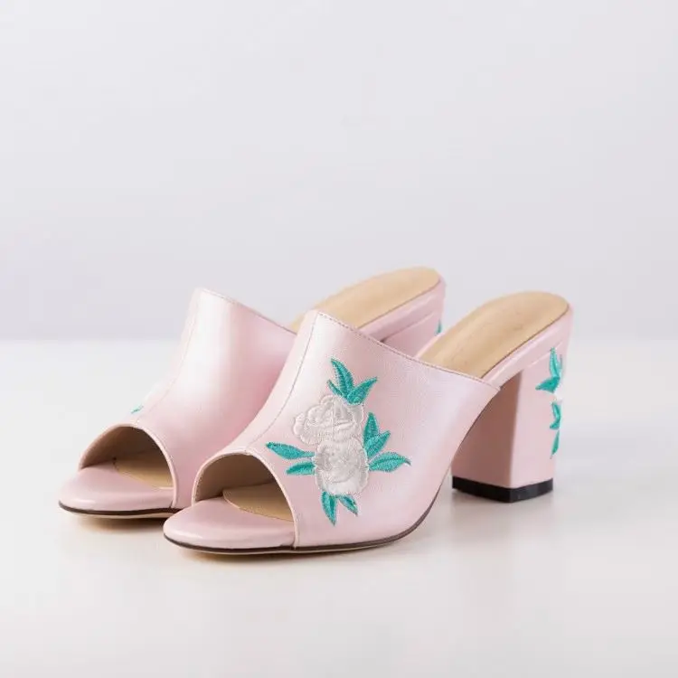

Colorful Hand embroidery upper Square Heels Women Slippers Open toe Pumps Shoes Lady Casual Slippers