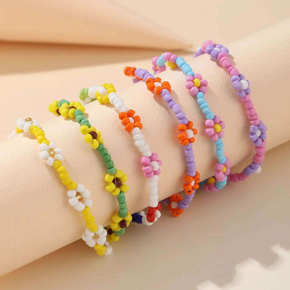 

Candy Colors Round Beads Flower Shape Bracelet Adjustable Daisy Flower Beaded Bracelet for Women