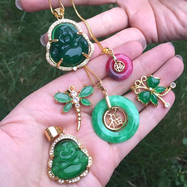 

2020 fashion Green agate pendant butterfly clover jade buddha pendant necklace clover, peace pendant women charm necklace