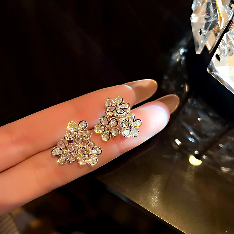 

new statement stud crystal flower small earring
