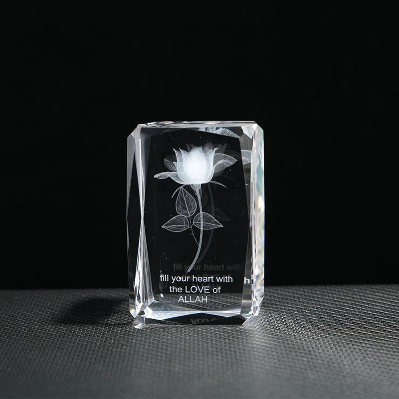 

Customized Glass Gift 3D Laser Engraved Crystal Cube For Photograph Tools