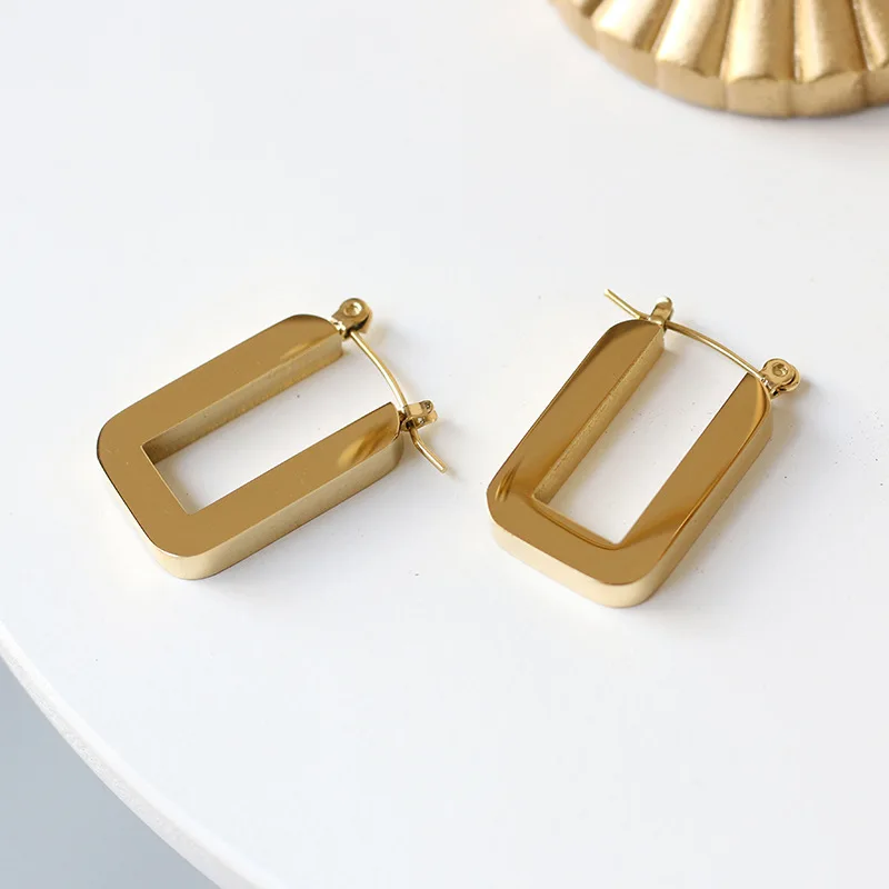 

Vintage Thick Rectangle Titanium Steel Geometric Earring 18K Gold Plated U Shaped Stainless Steel Dangle Earring For Girls