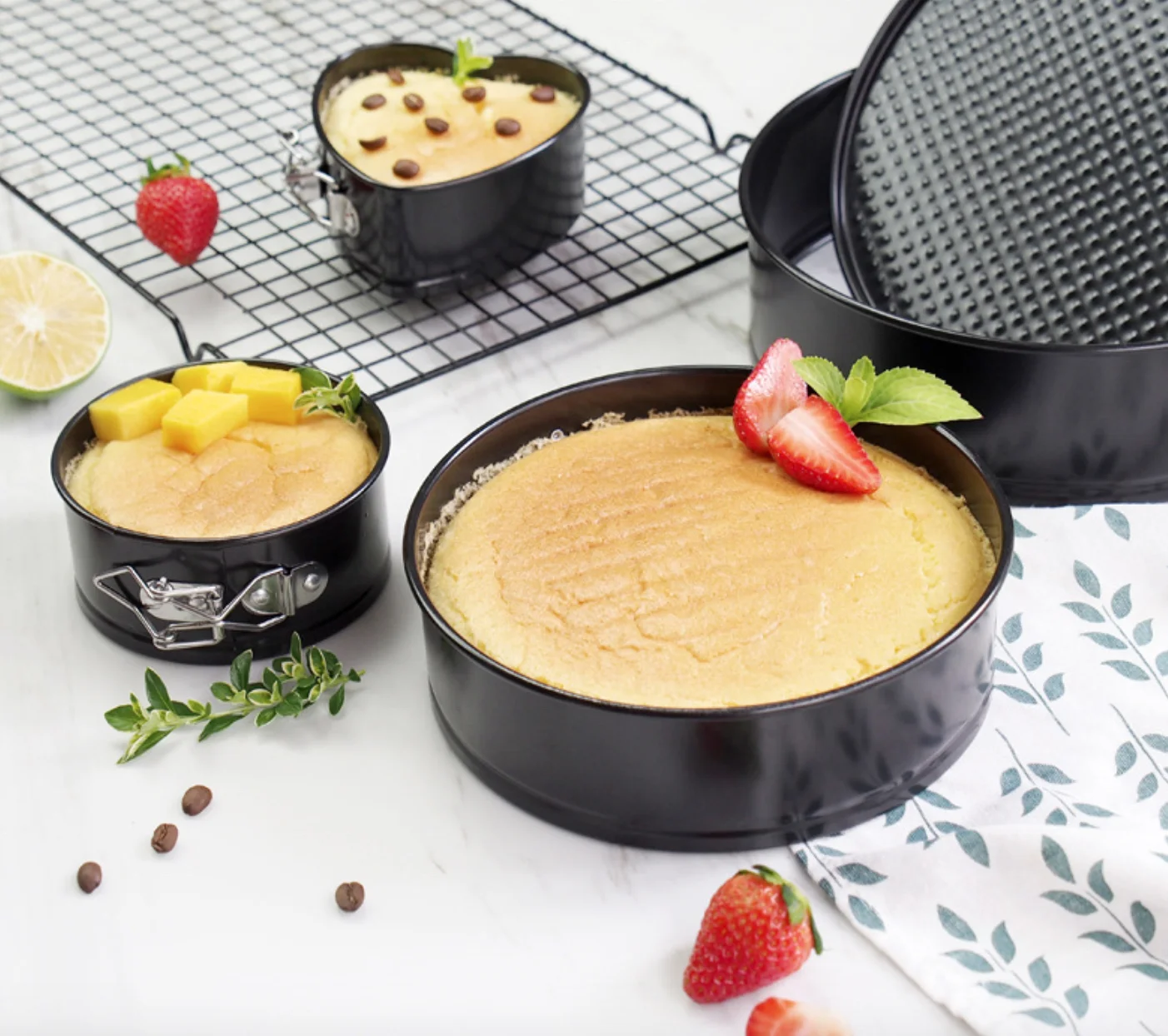 

Springform Pan Set Non-stick Round Cake Pan with Removable Bottom Leakproof Cheesecake Pan Baking, Black