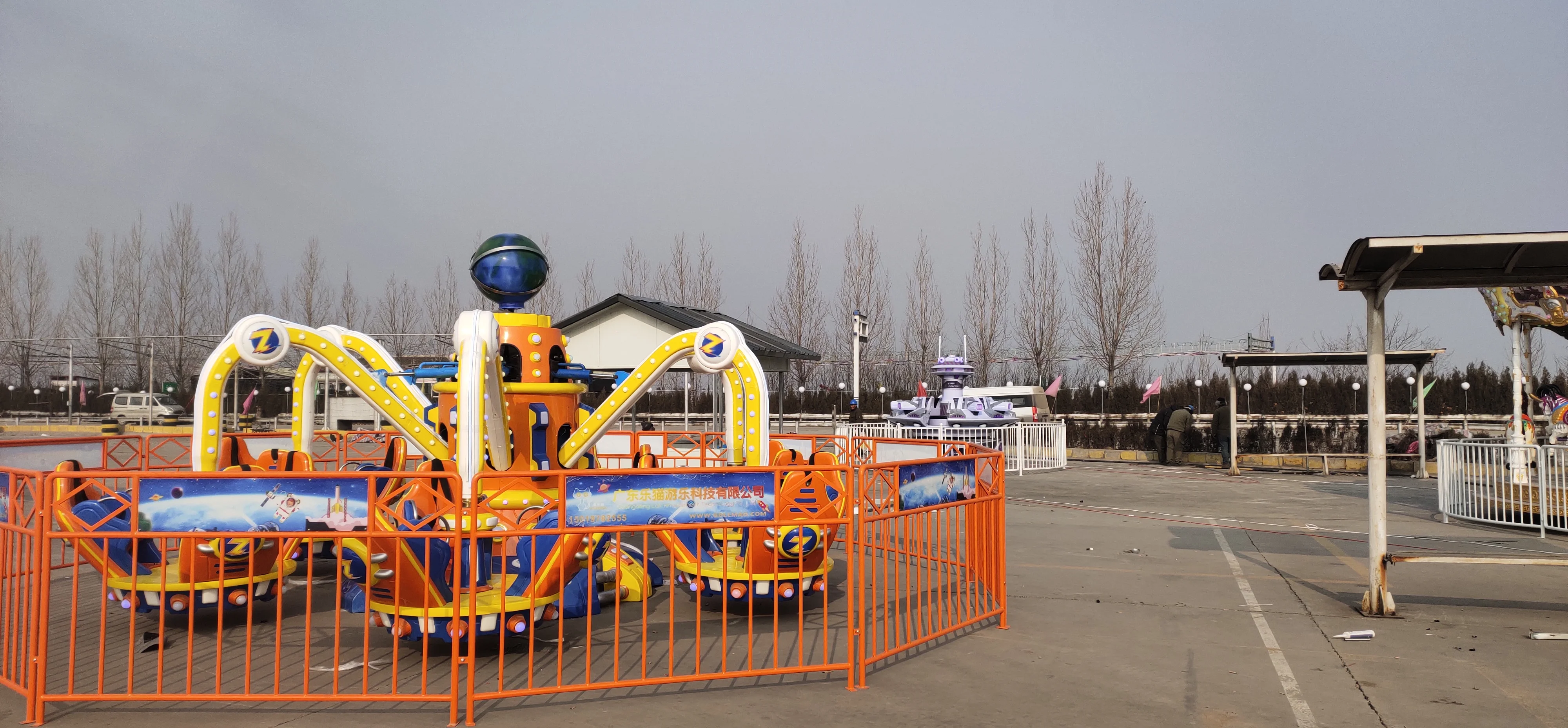工厂价格游乐园飞跃星球 | 户外主题公园设备秋千儿童游乐设施出售