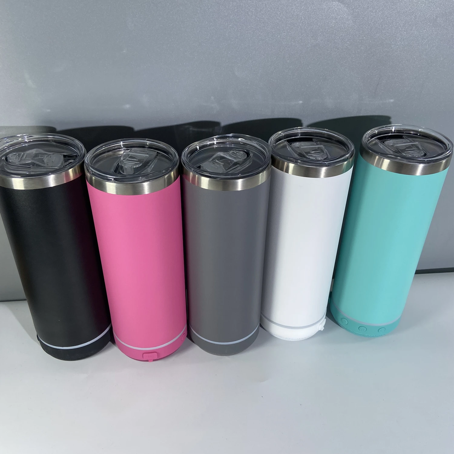 

2021 New Arrival 20oz Stainless Steel Digital Wireless Music Speaker Tumbler With Speaker, Multi-color