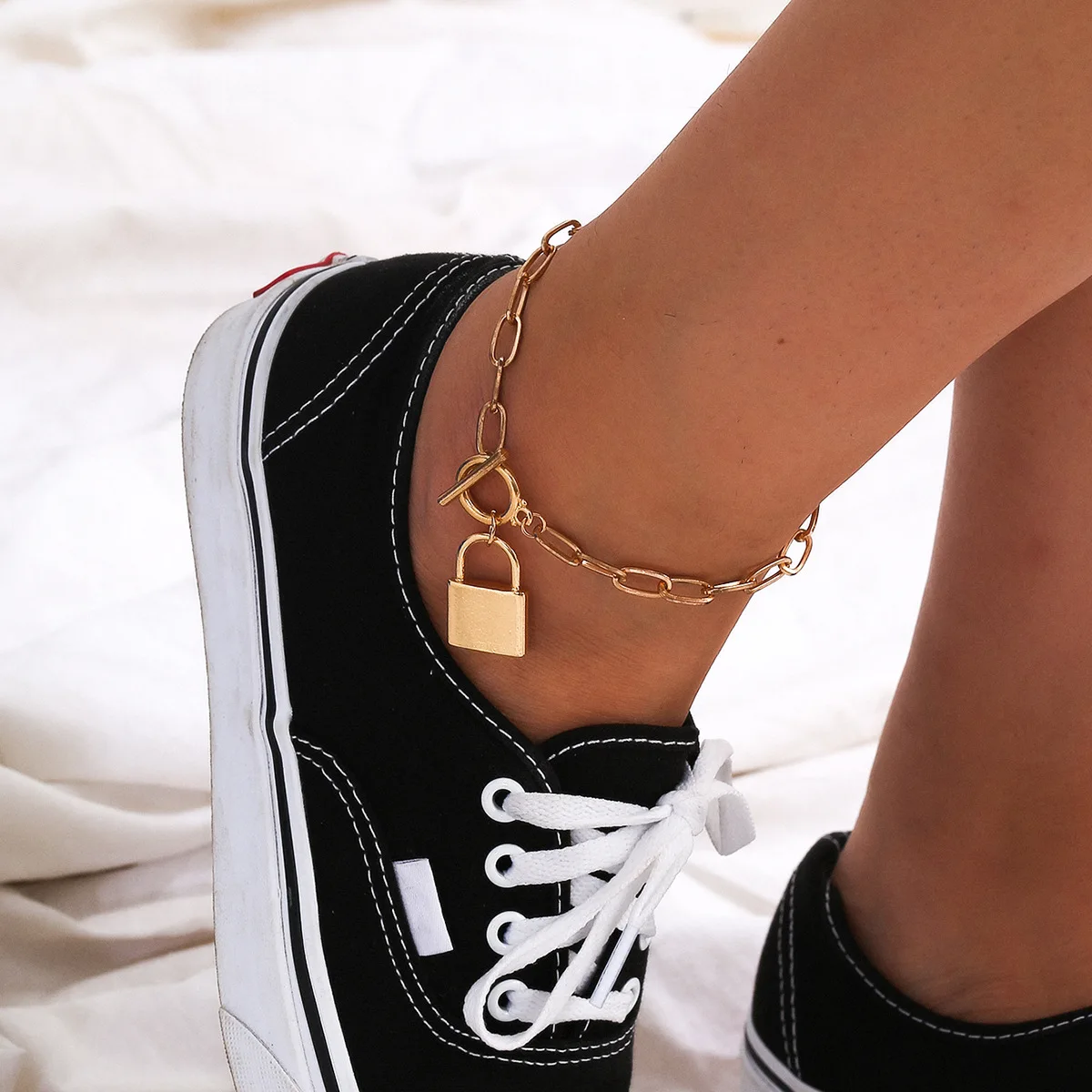 

Punk Lock Pendant Anklet For Women Gold Plated Ankle Bracelet Leg Chain Personality Foot Chain Jewelry (KAN405), As picture