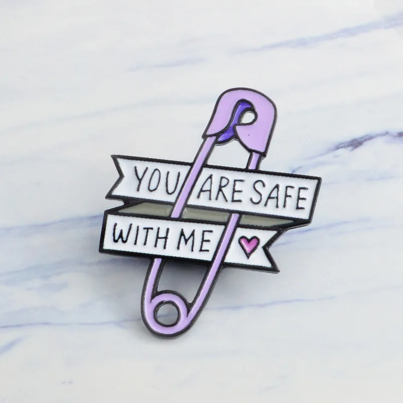 

Purple safety pin brooch heart Brooch Nurse Doctor Gift Graduation Gift Cartoon Lapel pin for Denim Jeans shirt bag