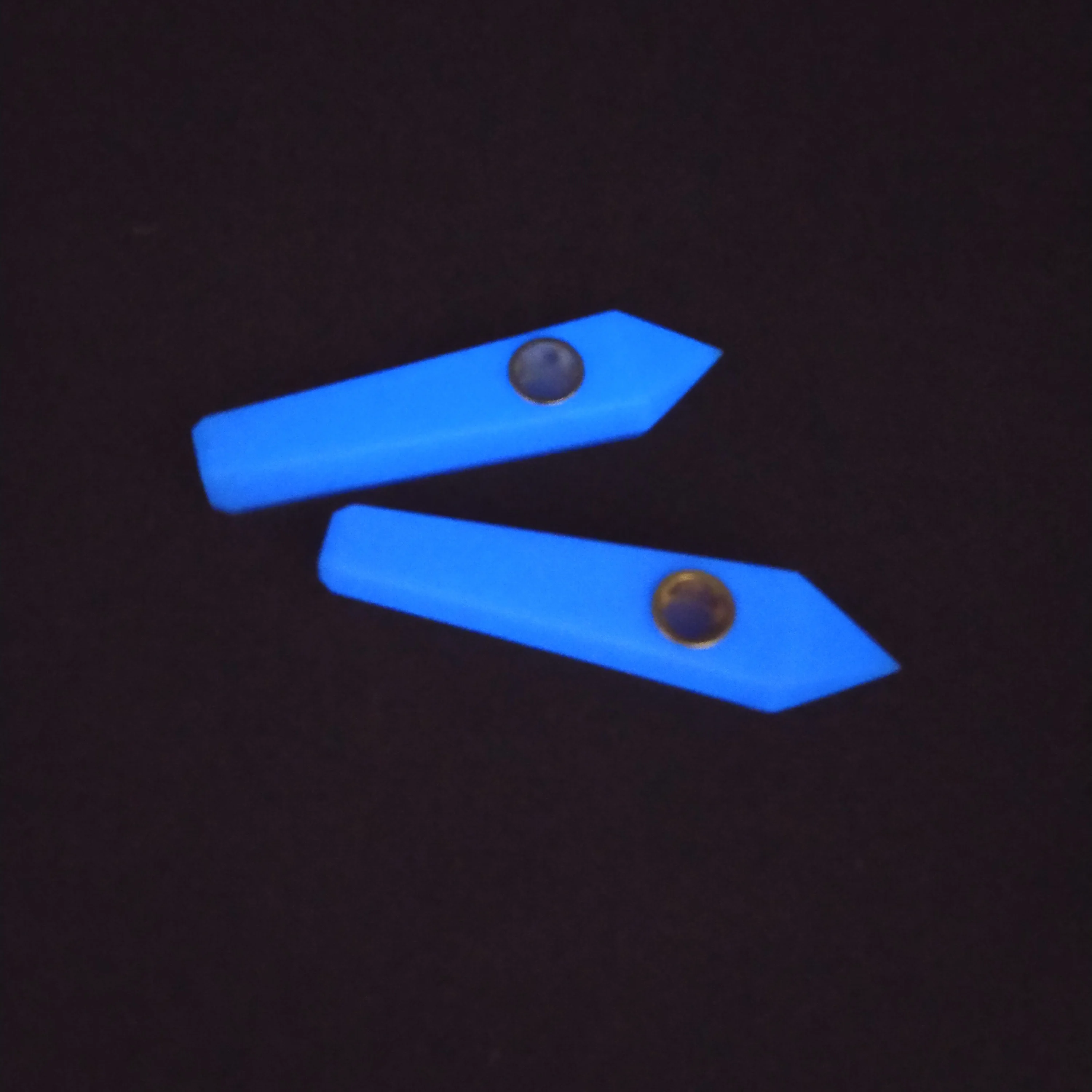 

Natural quartz luminous stone pipe crystal glow smoking pipes, Colorful