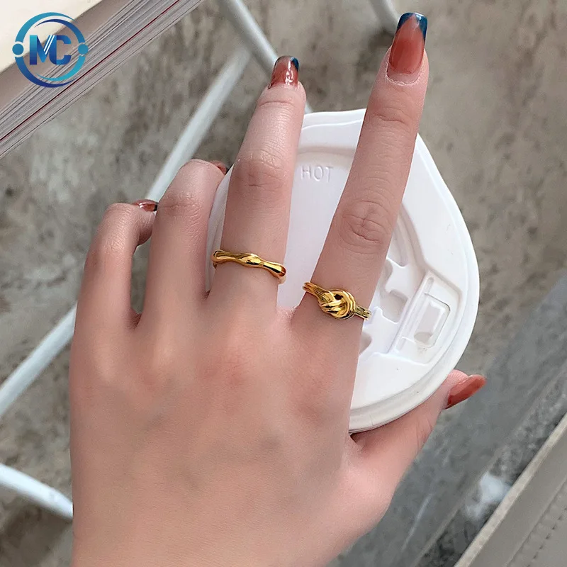 

2021 Fashion Design Knot Ring Jewelry 18K Gold Plated Stainless Steel Ring Women, As the picture