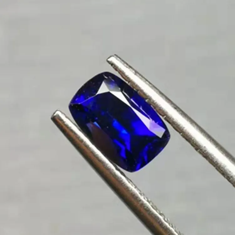 

high quality cut gemstone with CGL for jewelry making 1.09ct Sri Lanka natural unheated royal blue sapphire