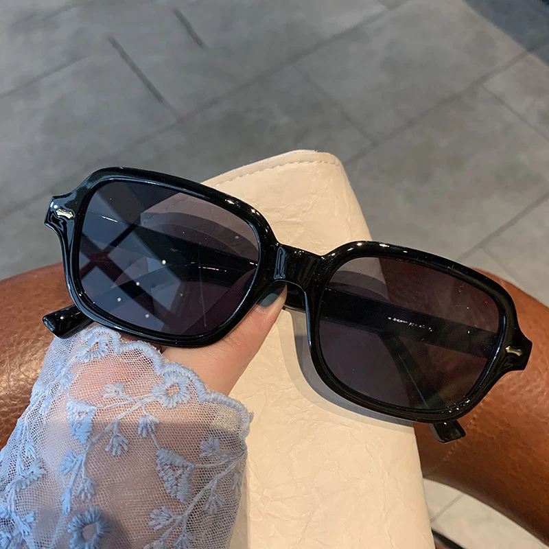 

Lmamba Retro Classic Small Oval Sunglasses Women Men Luxury Brand Designer Vintage Sunglasses Black Yellow Sun Glasses UV400