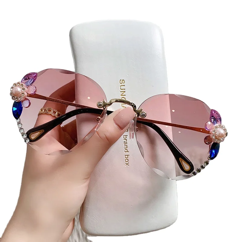 

New Fashion Brand Designer Gradient Color Metal Frame Trend Frameless Mirror Sun Glasses Rimless Diamond Sunglasses