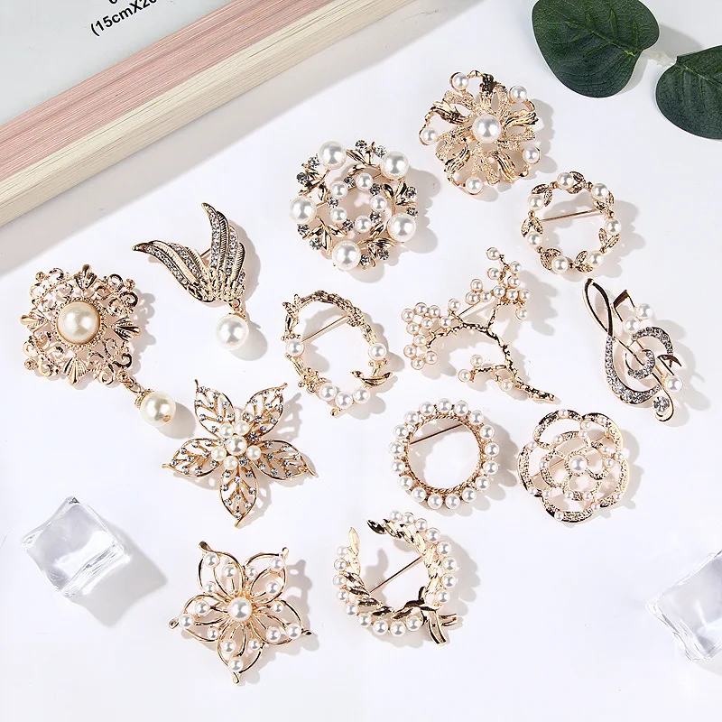 

Popular Pearl Pin Brooch Wholesale Custom Flower gold Brooch Pin China Wholesale Crystal Women Brooch In Bulk, Optional