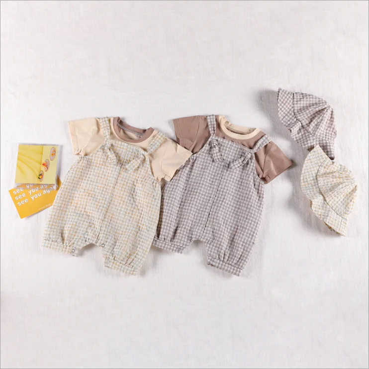 

New Arrival Infant boys and girls baby clothes set 3- pieces plaid baby short sleeved suspender pants with hat for summer, Khaki, chocolate
