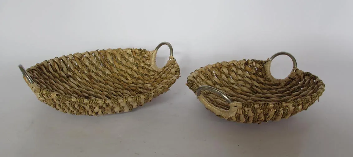 用铁丝框架制作可折叠草篮 - buy 手工编织稻草果盘,带金属框架,批发