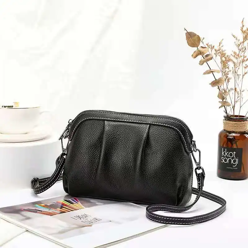 

2021 Simple Style Fashion Cloud wrapped Soft cow Leather Small Shoulder Bag women shell bag Day Clutches bags