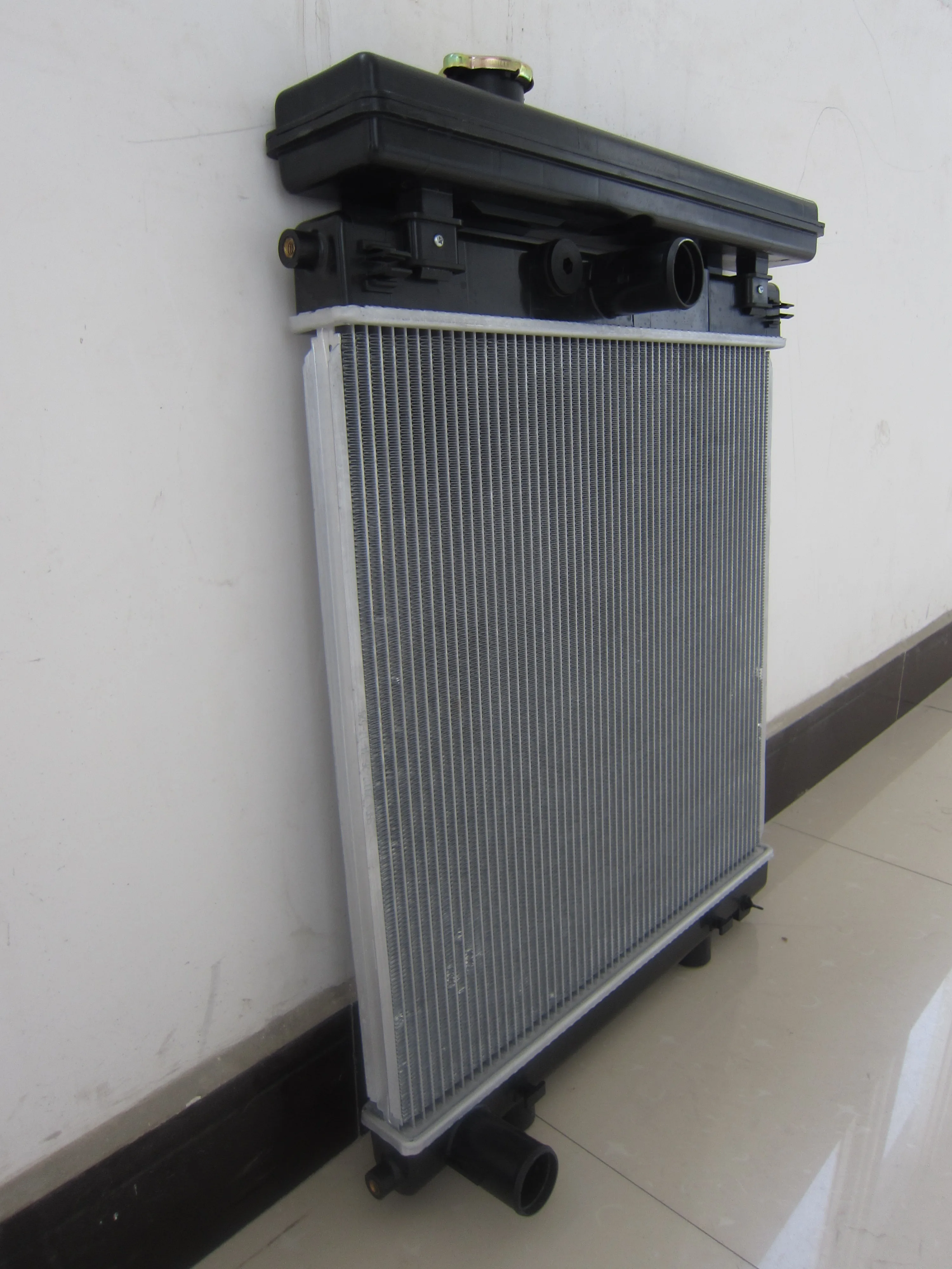 2485b280 U45506580 Generator Radiator Pa66gf30 For Perkins Series 100