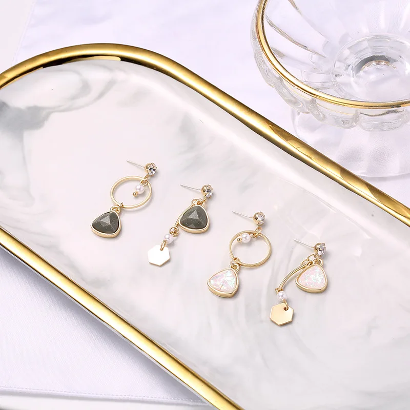 

JUHU S925 Silver Needle Simple Asymmetric Earrings Personality Small Circle Pearl Earrings