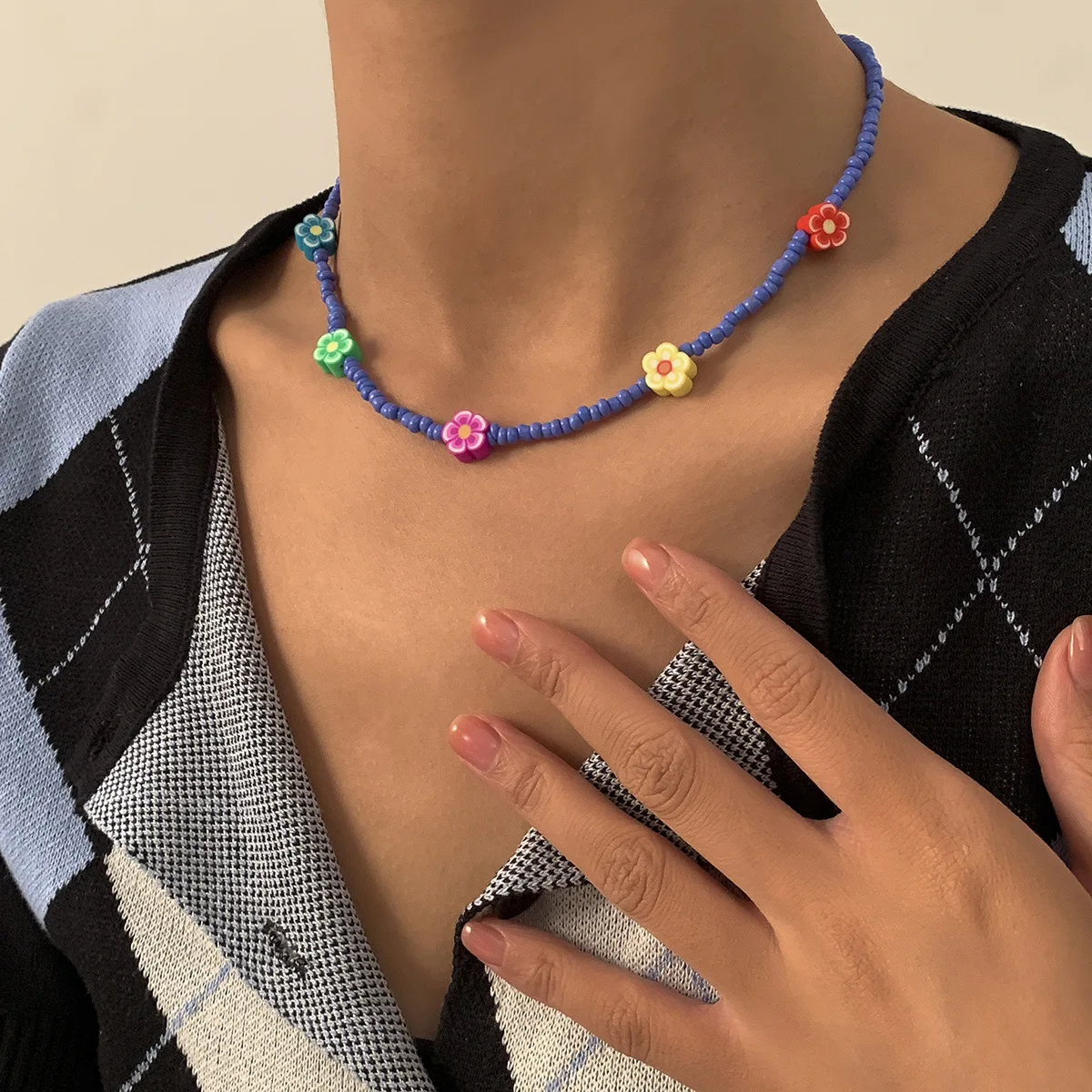 

NK-1094 Handmade Bohemian Colorful Rice Seed Beads Choker Colorful Daisy Flower Soft Pottery Beads Necklace For Women, As show picture