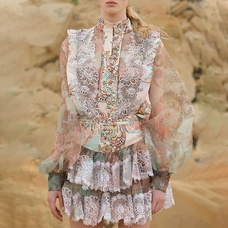 

2021 Spring Women's New Stand Collar Lantern Sleeve Printed Shirt + Lace Stitching Cake Skirt Short Skirt Women's Suit, Photo color